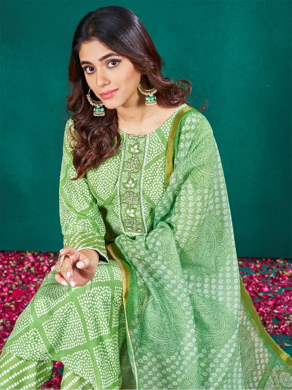 Green_&_Parrot_Kurta_Pant_Dupatta_Set_For_Women