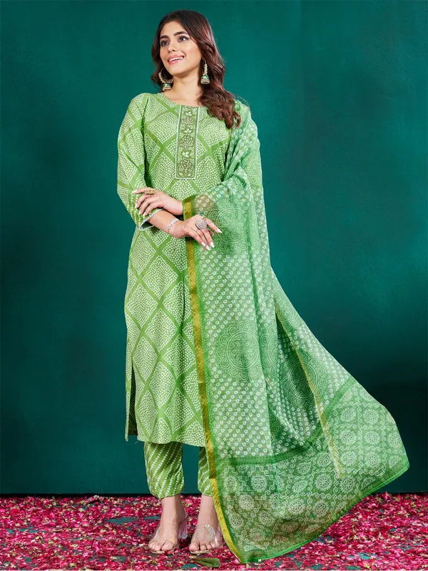 Green_&_Parrot_Kurta_Pant_Dupatta_Set_For_Women