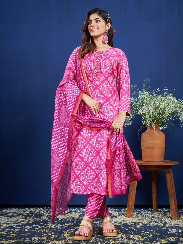 Pink_Kurta_Pant_Dupatta_Set_For_Women