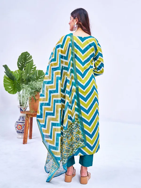 Green_Kurta_Pant_Dupatta_Set_For_Women
