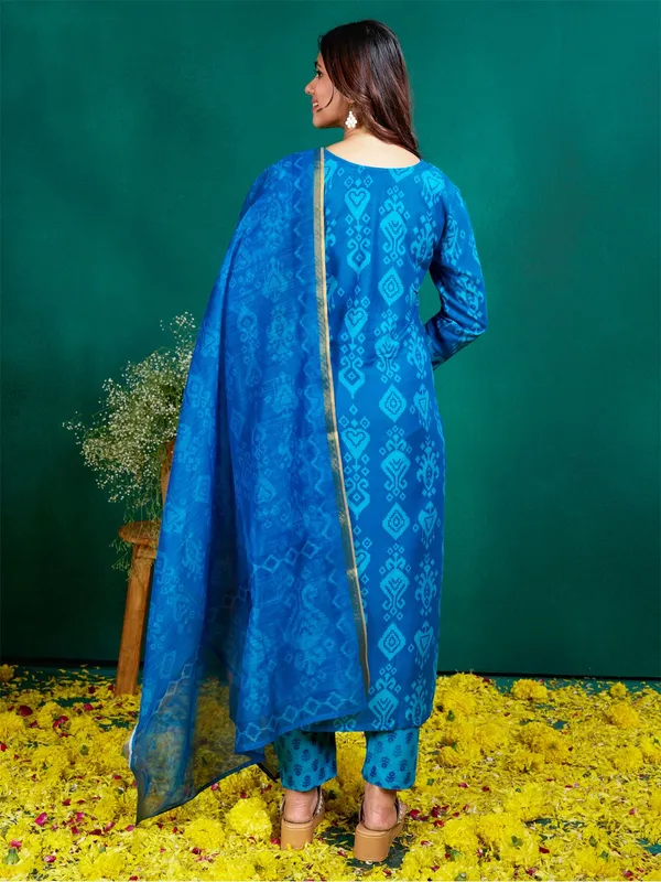 Blue_Kurta_Pant_Dupatta_Set_For_Women