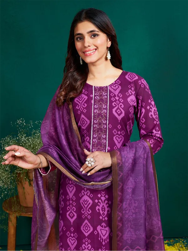 Purple_Kurta_Pant_Dupatta_Set_For_Women