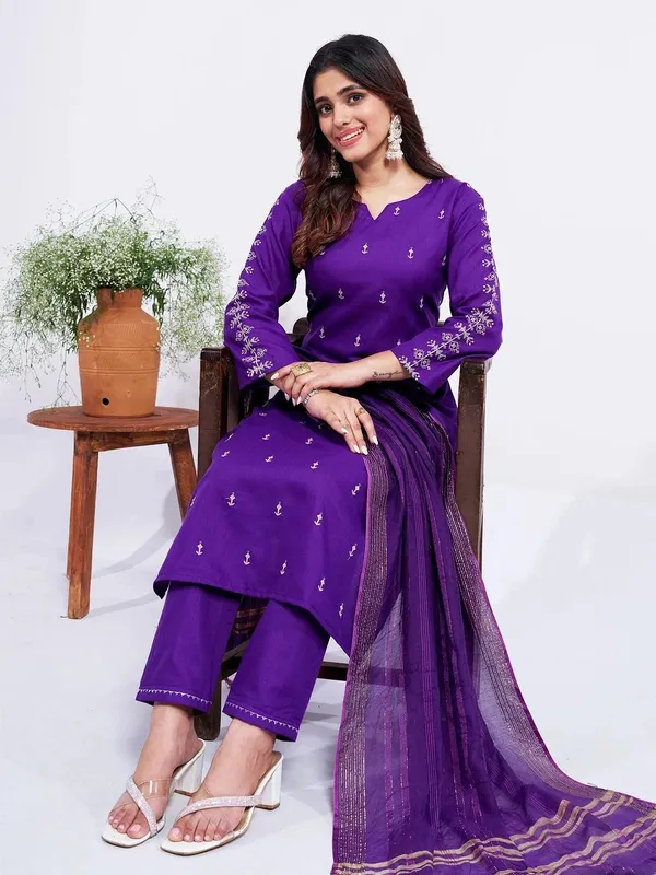 Purple_&_Jamun_Kurta_Pant_Dupatta_Set_For_Women
