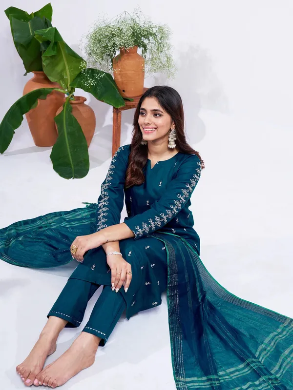 Blue_&_Morpichh_Kurta_Pant_Dupatta_Set_For_Women