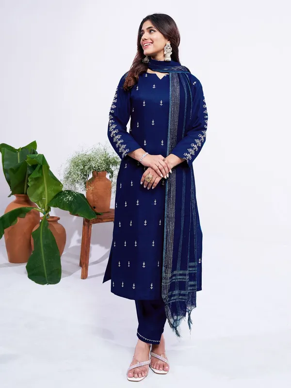 Purple_&_Dark_Blue_Kurta_Pant_Dupatta_Set_For_Women