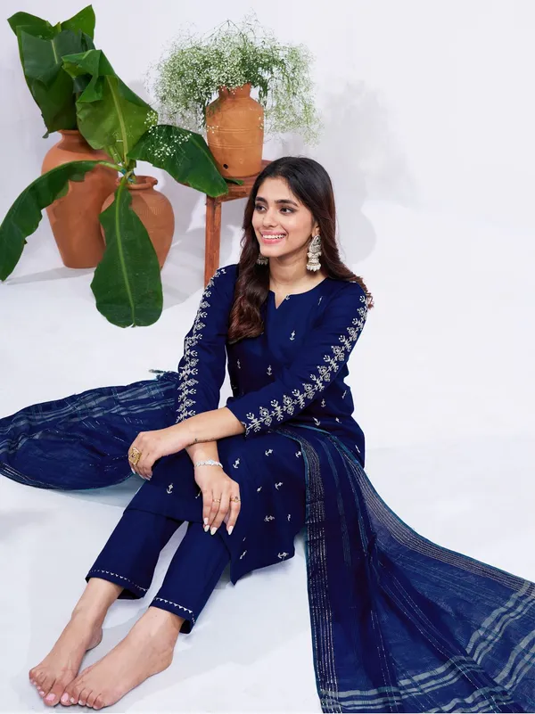Purple_&_Dark_Blue_Kurta_Pant_Dupatta_Set_For_Women