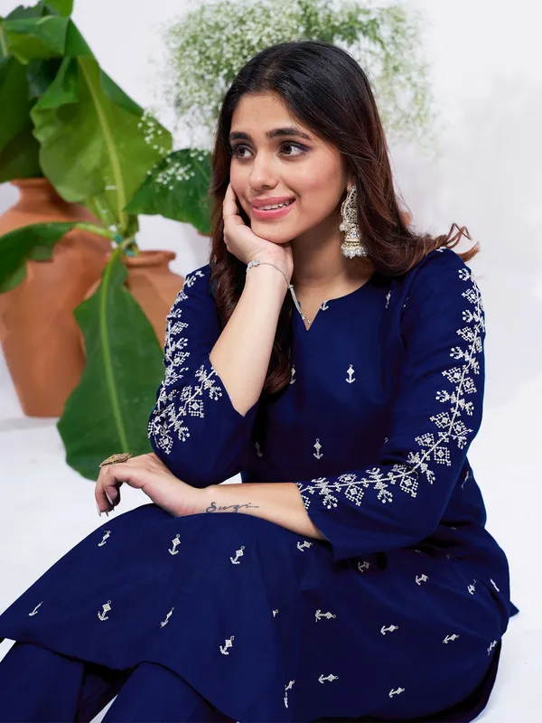 Purple_&_Dark_Blue_Kurta_Pant_Dupatta_Set_For_Women
