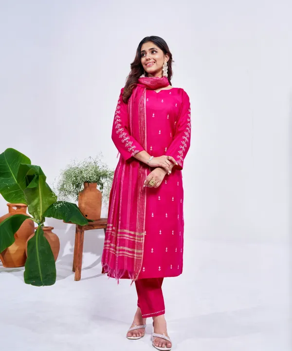 Pink_&_Rani_Kurta_Pant_Dupatta_Set_For_Women