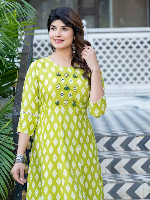 Green_&_Parrot_Green_Printed_A-line_Kurta_For_Women
