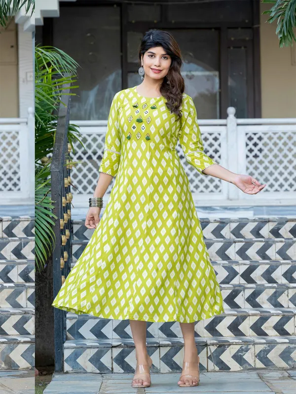 Green_&_Parrot_Green_Printed_A-line_Kurta_For_Women