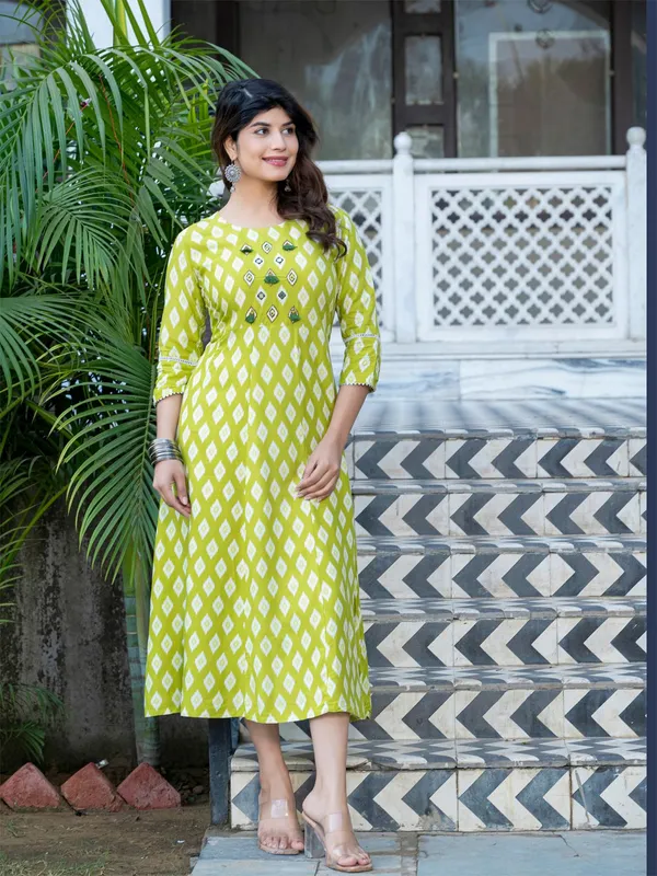 Green_&_Parrot_Green_Printed_A-line_Kurta_For_Women