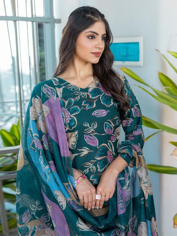 Green_&_Rama_Kurta_Pant_Dupatta_Set_For_Women