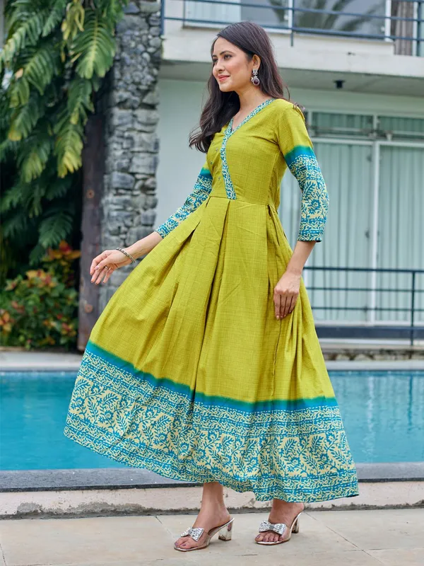 Green_&_Parrot_Green_Printed_Anarkali_Kurta_For_Women