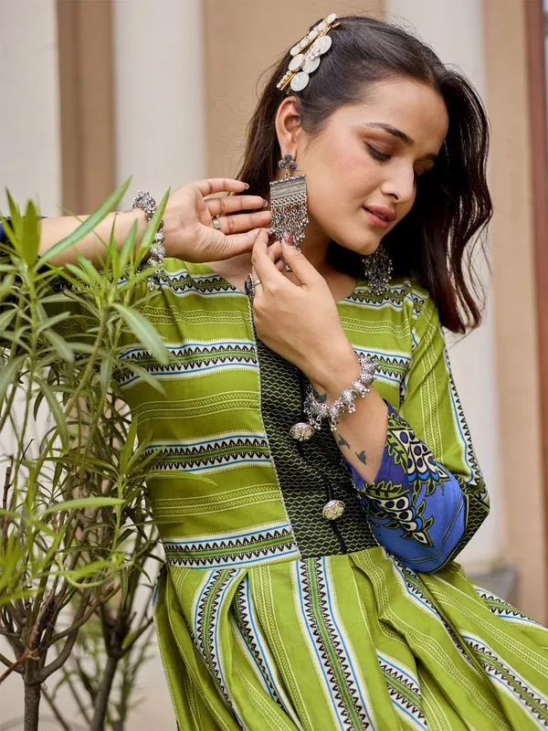 Green_&_Parrot_Green_Printed_Anarkali_Kurta_For_Women
