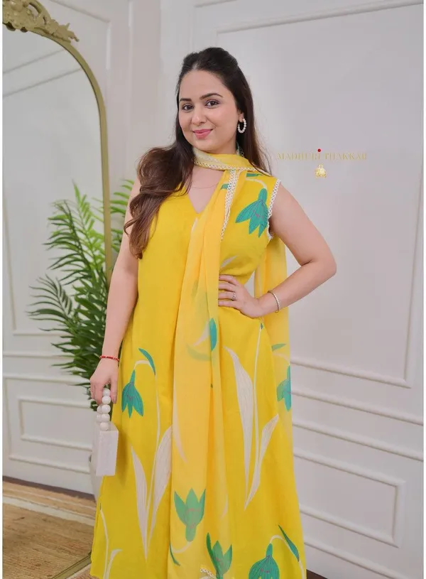 Yellow_Kurta_Pant_Dupatta_Set_For_Women