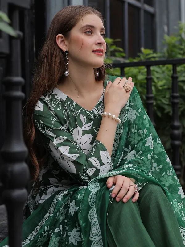 Green_&_Dark_Green_Kurta_Pant_Dupatta_Set_For_Women