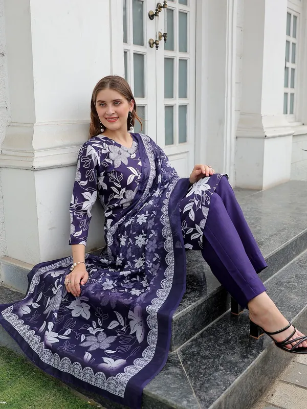 Purple_&_Jamun_Kurta_Pant_Dupatta_Set_For_Women