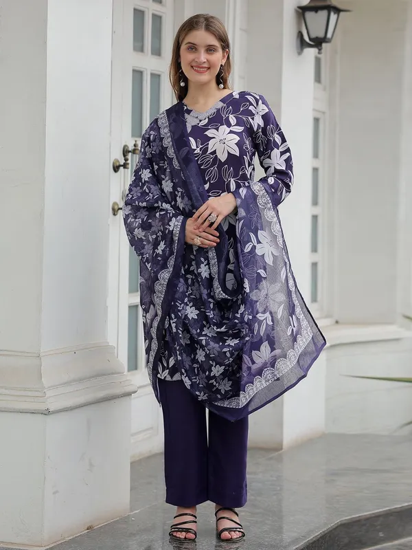 Purple_&_Jamun_Kurta_Pant_Dupatta_Set_For_Women