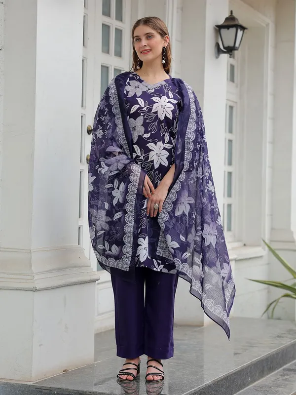 Purple_&_Jamun_Kurta_Pant_Dupatta_Set_For_Women