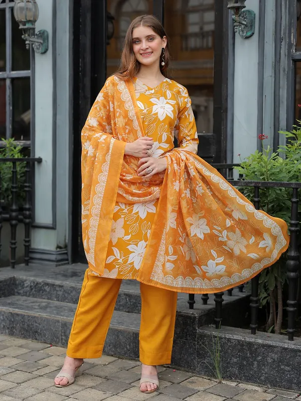 Yellow_Kurta_Pant_Dupatta_Set_For_Women