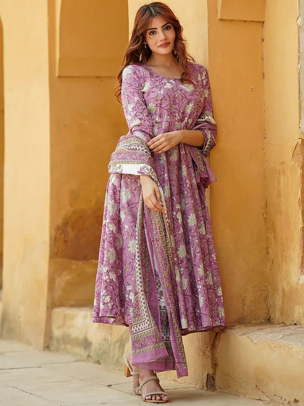 Purple_&_Lavender_Kurta_Pant_Dupatta_Set_For_Women