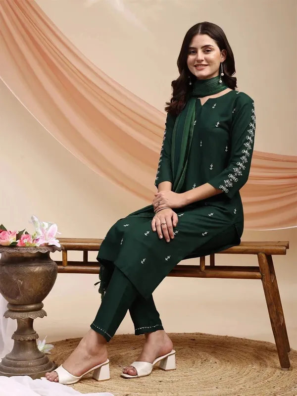 Dark_Green_Kurti_Pant_Dupatta_Set_For_Women