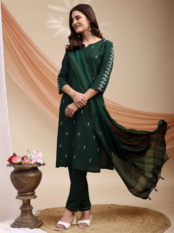 Dark_Green_Kurti_Pant_Dupatta_Set_For_Women
