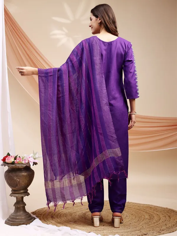 Purple_&_Jamun_Kurti_Pant_Dupatta_Set_For_Women