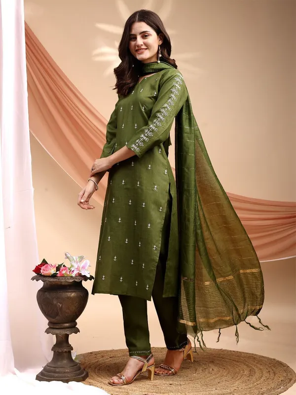 Green_&_Mehendi_Kurti_Pant_Dupatta_Set_For_Women