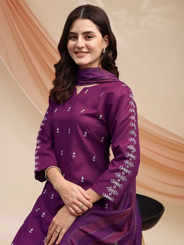 Purple_Kurti_Pant_Dupatta_Set_For_Women