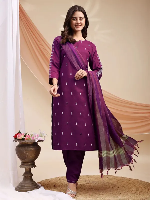 Purple_Kurti_Pant_Dupatta_Set_For_Women