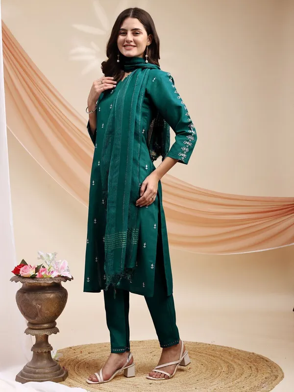 Green_&_Rama_Kurti_Pant_Dupatta_Set_For_Women