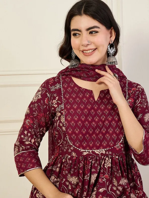 Maroon_Kurta_Pant_Dupatta_Set_For_Women