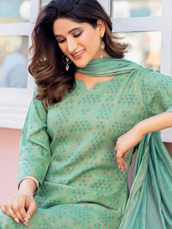 Green_&_Pista_Kurta_Pant_Dupatta_Set_For_Women