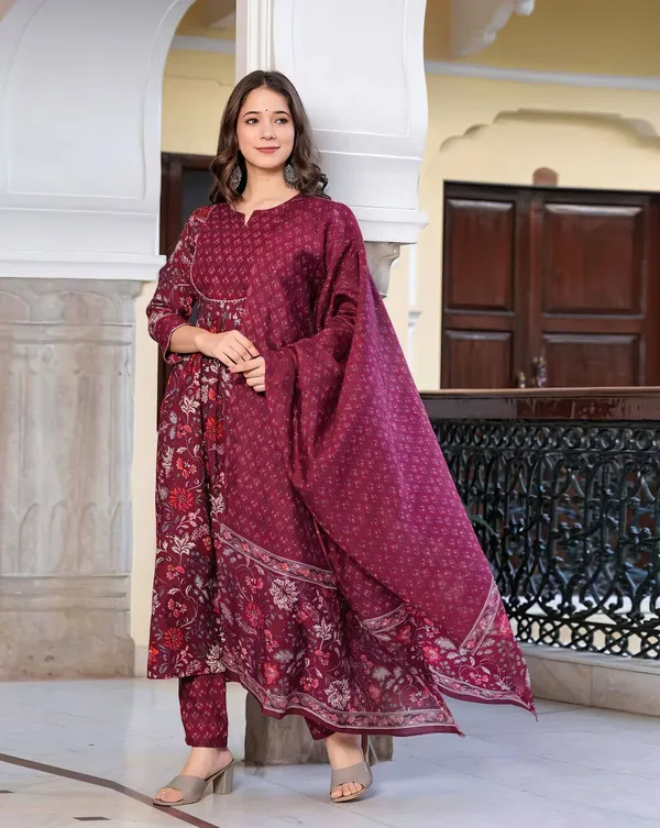 Maroon_Kurta_Pant_Dupatta_Set_For_Women