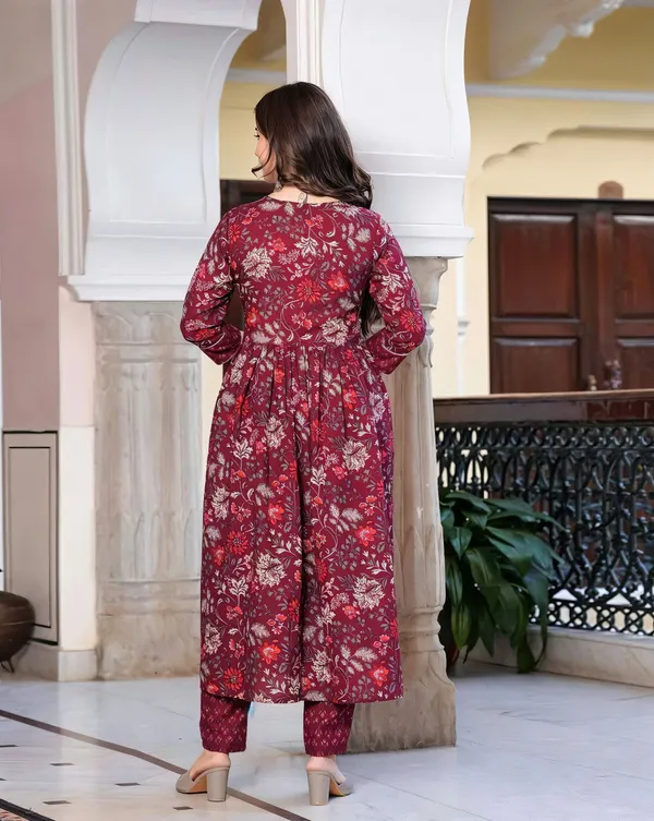 Maroon_Kurta_Pant_Dupatta_Set_For_Women
