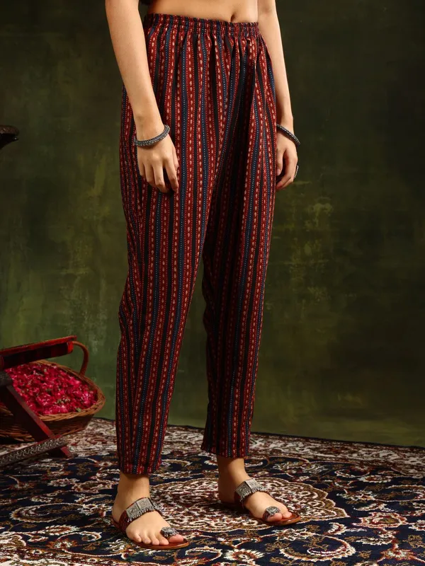 Maroon_Kurta_Pant_Dupatta_Set_For_Women