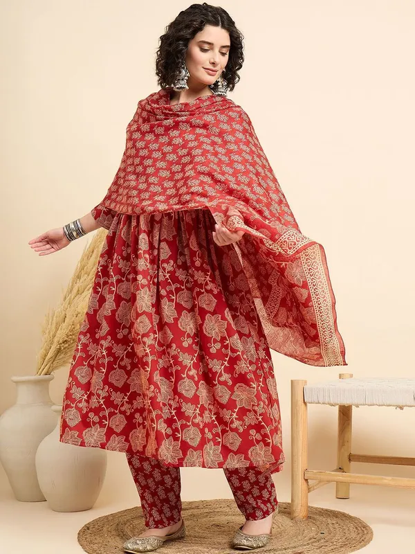 Maroon_Kurta_Pant_Dupatta_Set_For_Women