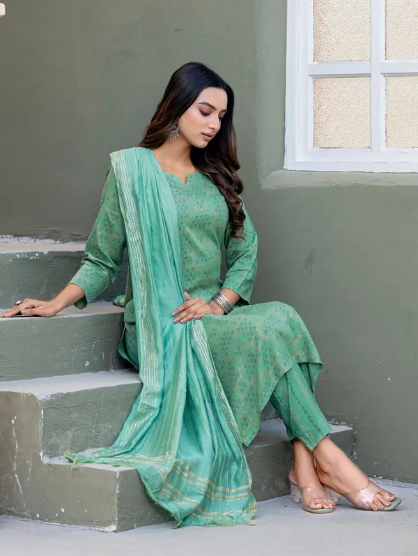 Green_&_Pista_Kurta_Pant_Dupatta_Set_For_Women