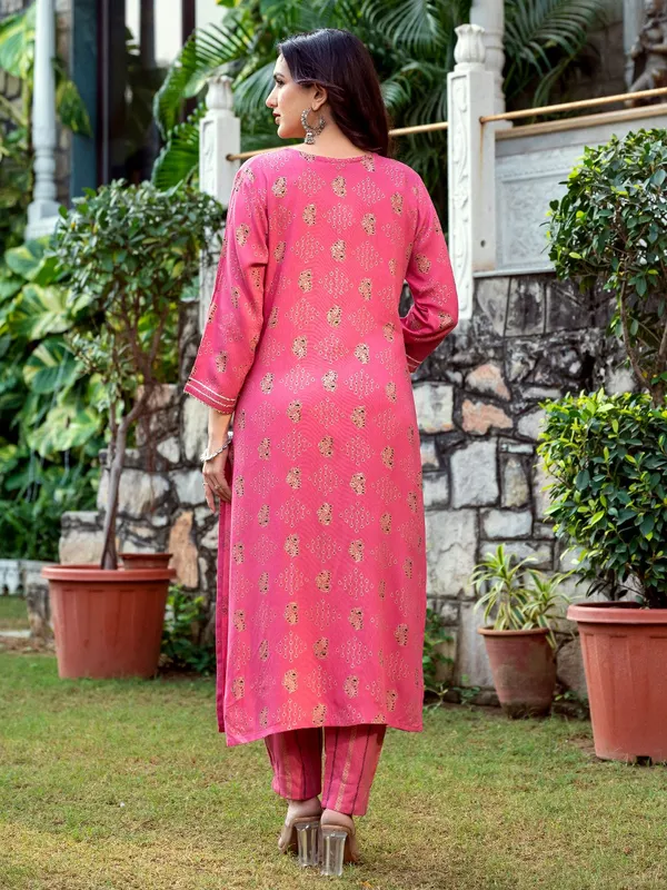 Pink_&_Wine_Kurta_Pyjama_Set_For_Women