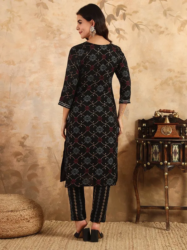 Black_Kurti_Pyjama_Set_For_Women