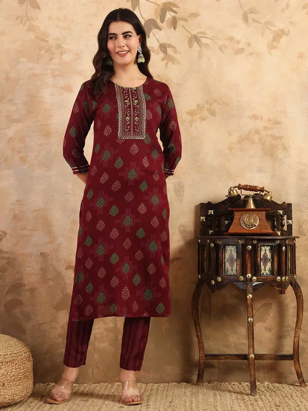 Red_&_Purple_Kurti_Pyjama_Set_For_Women