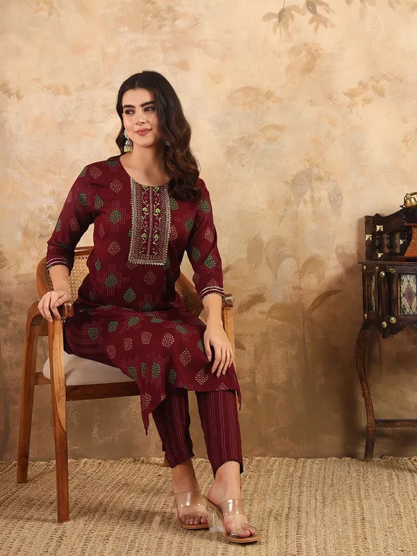 Red_&_Purple_Kurti_Pyjama_Set_For_Women