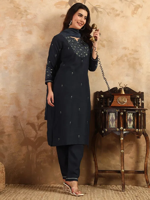 Blue_&_Navy_Blue_Kurta_Pant_Dupatta_Set_For_Women
