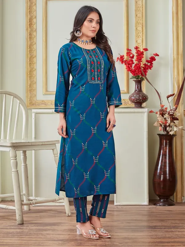 Blue_&_Navy_Blue_Kurti_Pant_Set_For_Women