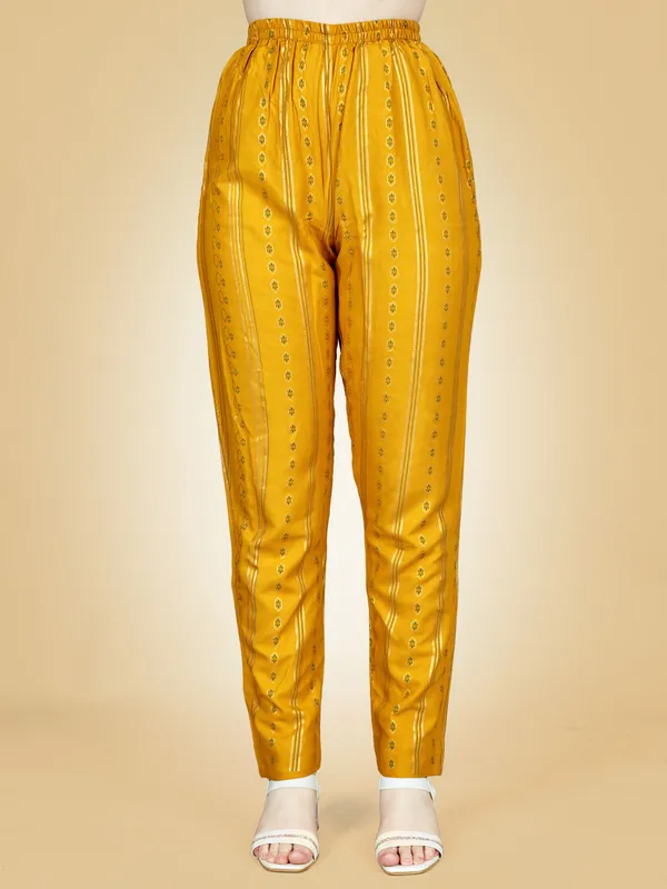 Yellow_Kurta_Pant_Set_For_Women