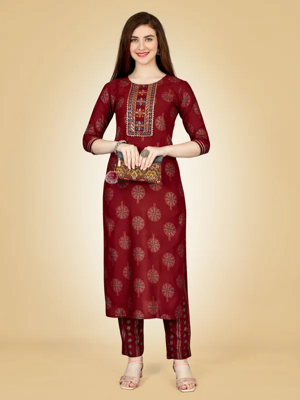 Maroon_Kurta_Pant_Set_For_Women