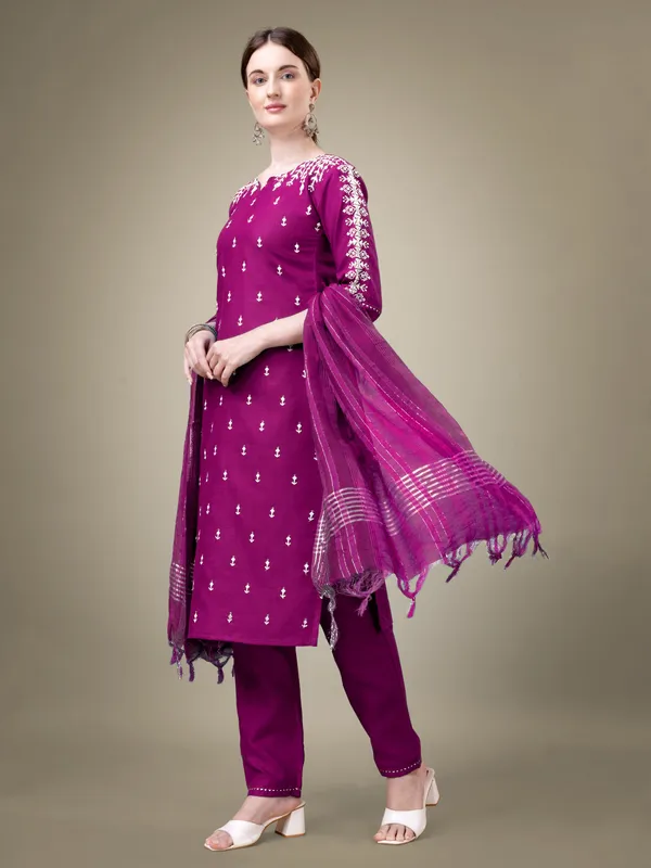 Purple_Kurti_Pant_Dupatta_Set_For_Women