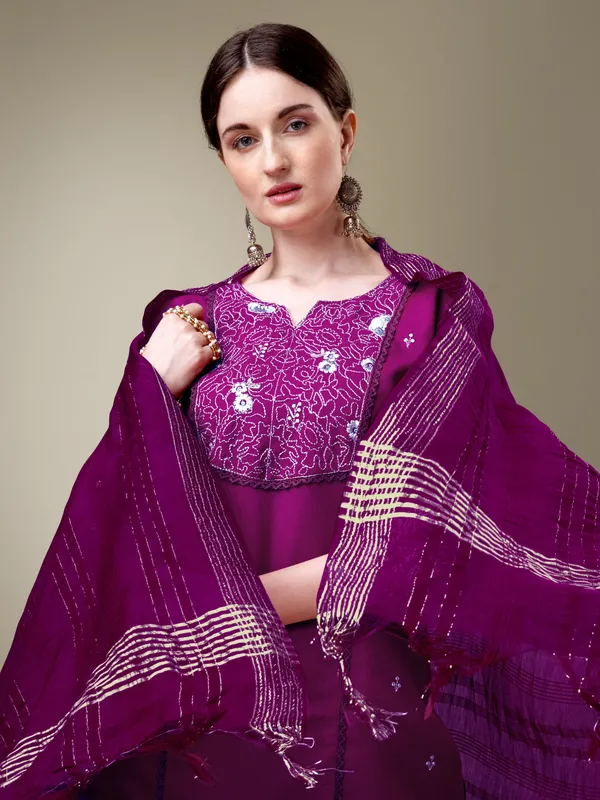 Purple_Kurti_Pant_Dupatta_Set_For_Women