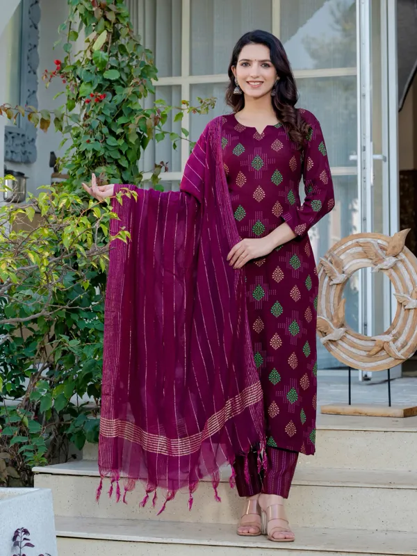 Purple_Kurta_Pant_Dupatta_Set_For_Women